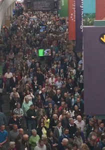 Attendees at RootsTech 2015. Photo by Ryan Woods.